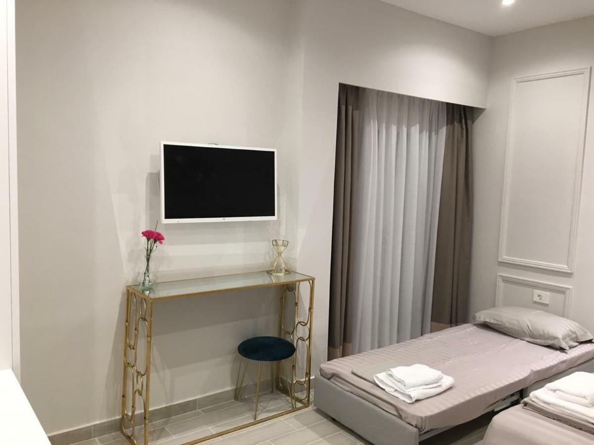 Onira Luxury Rooms Sarande Bagian luar foto